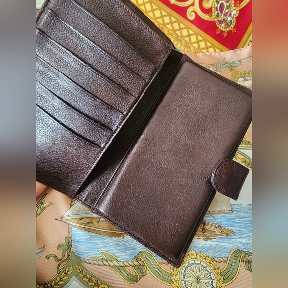 Chanel CC Embossed Caviar brown leather wallet - Picture 7 of 12